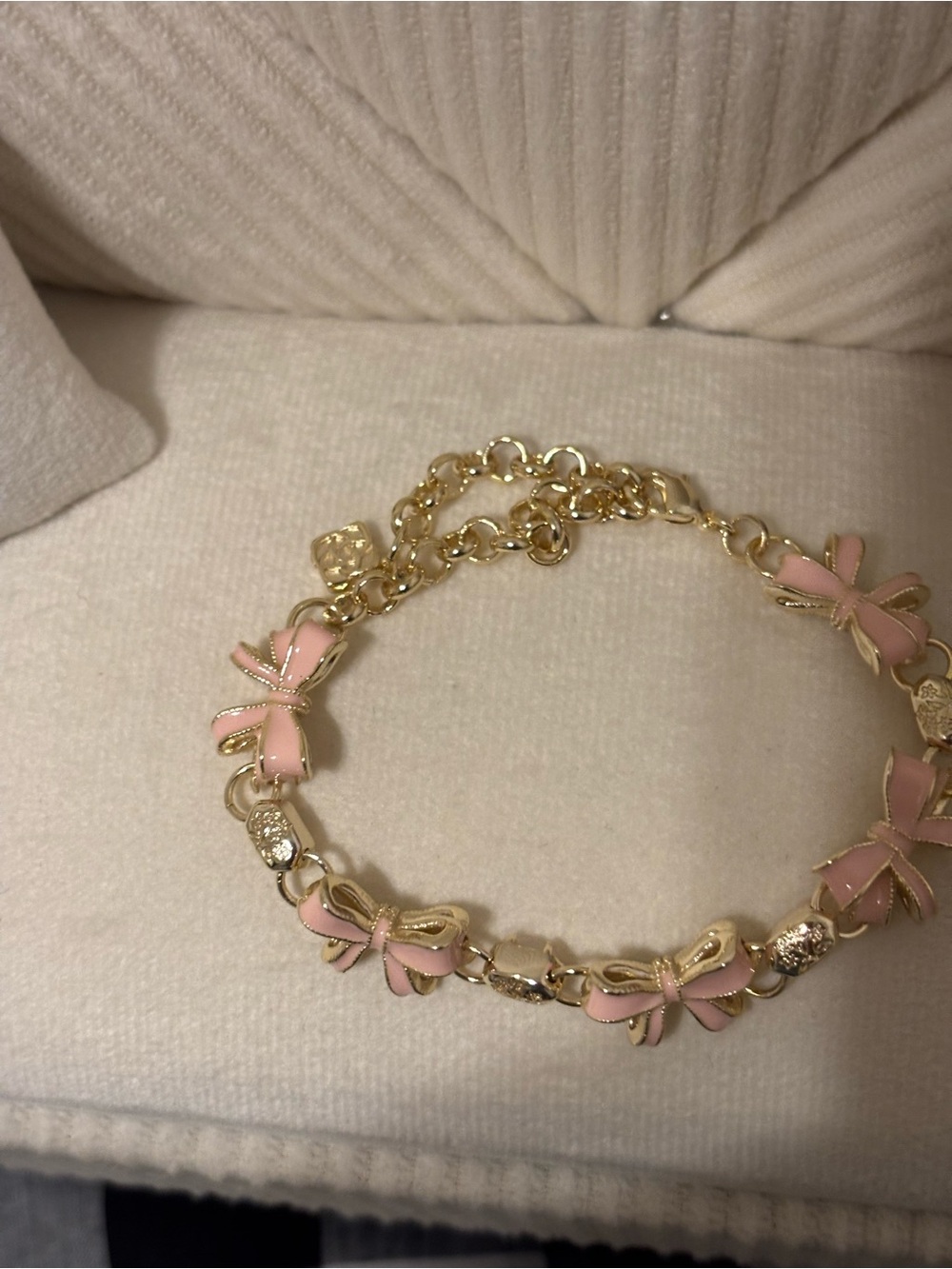 Kendra Scott Gold-Tone Bracelet with Pink Enamel Bows